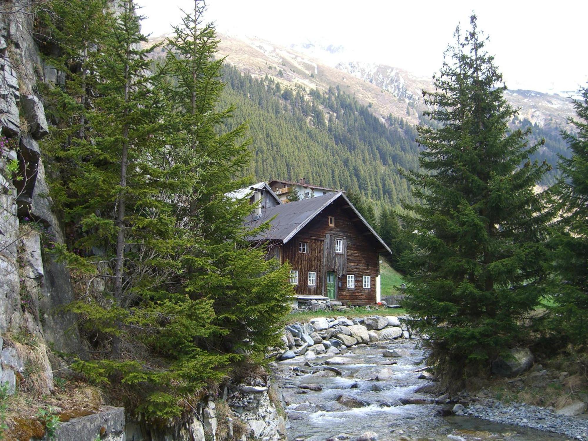 Apart Lurega - Inklusive Sommer Card Galtuer Exterior photo